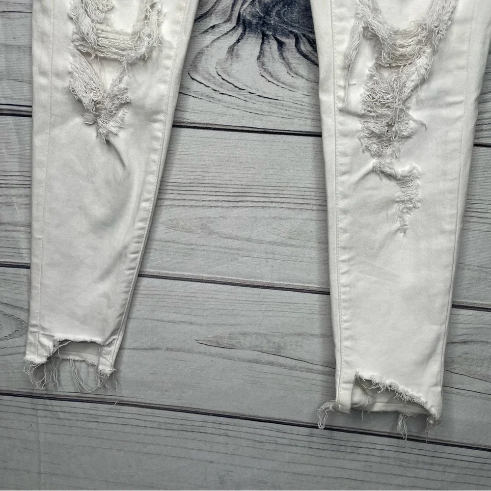 American Eagle outfitters white ripped super high-rise jagging size 4 - Picture 3 of 16